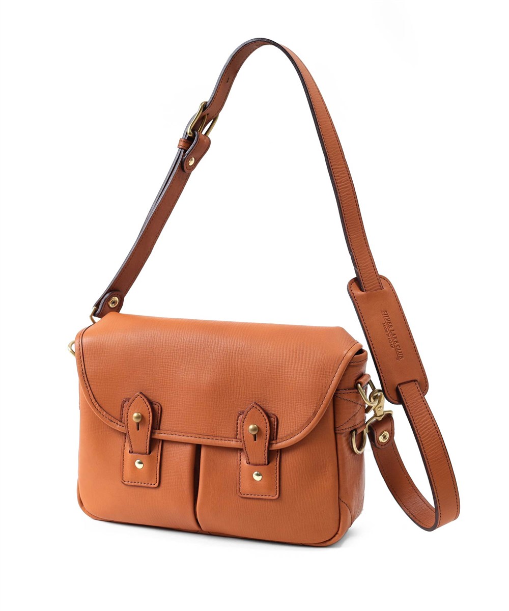 シルバーレイククラブ TEMOMI レザーショルダーバッグ