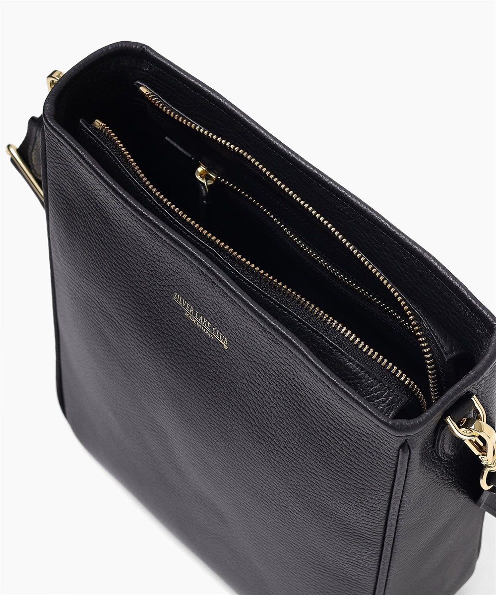 シルバーレイククラブ カールトン レザーショルダーバッグ