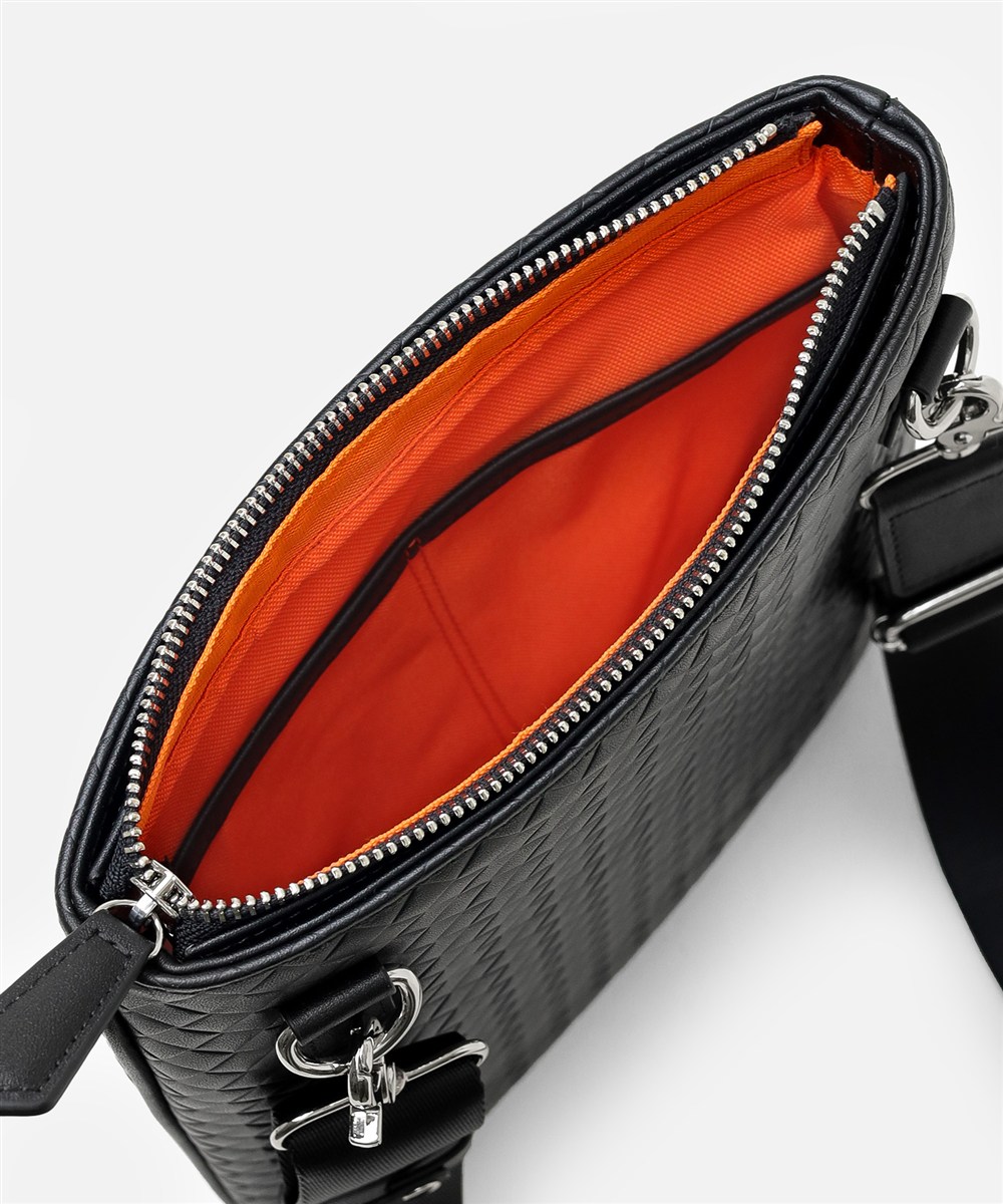 カステルバジャック ガルボ レザーショルダーバッグ B5