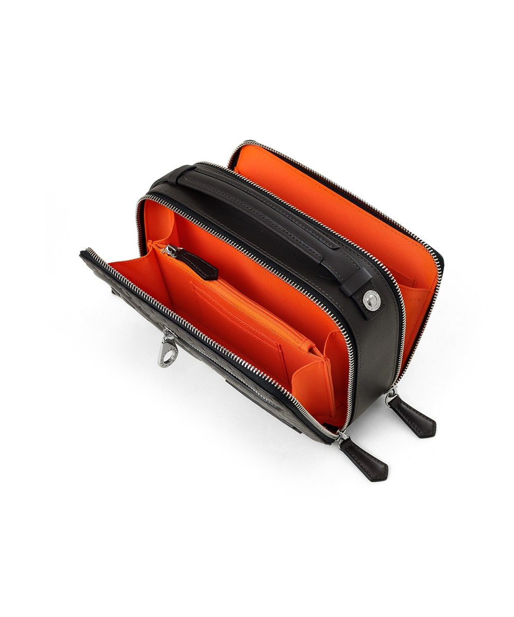 カステルバジャック ガルボ レザーメンズバッグ カード段24