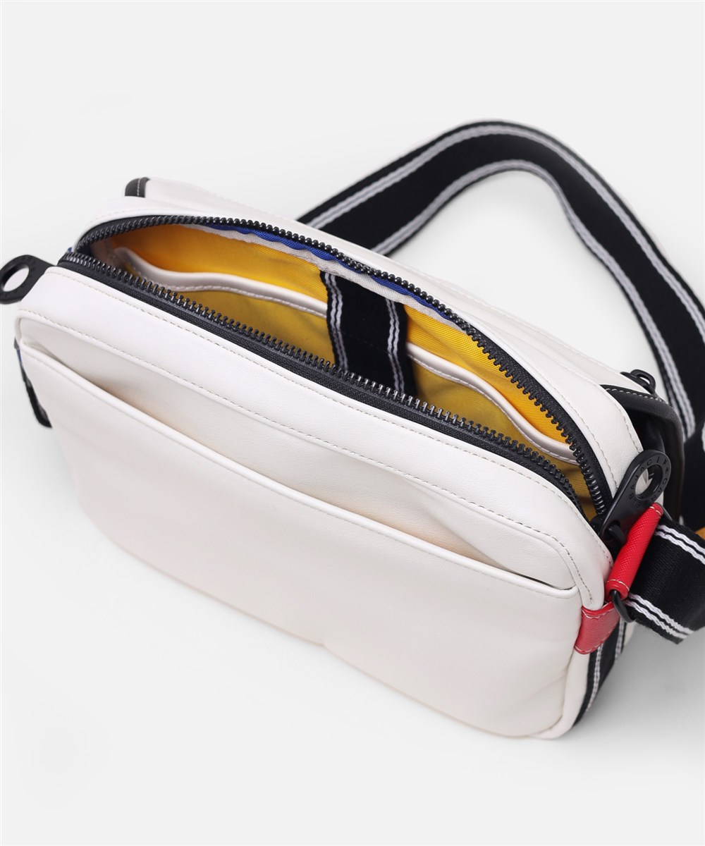 カステルバジャック ルックス ショルダーバッグ ヨコ型