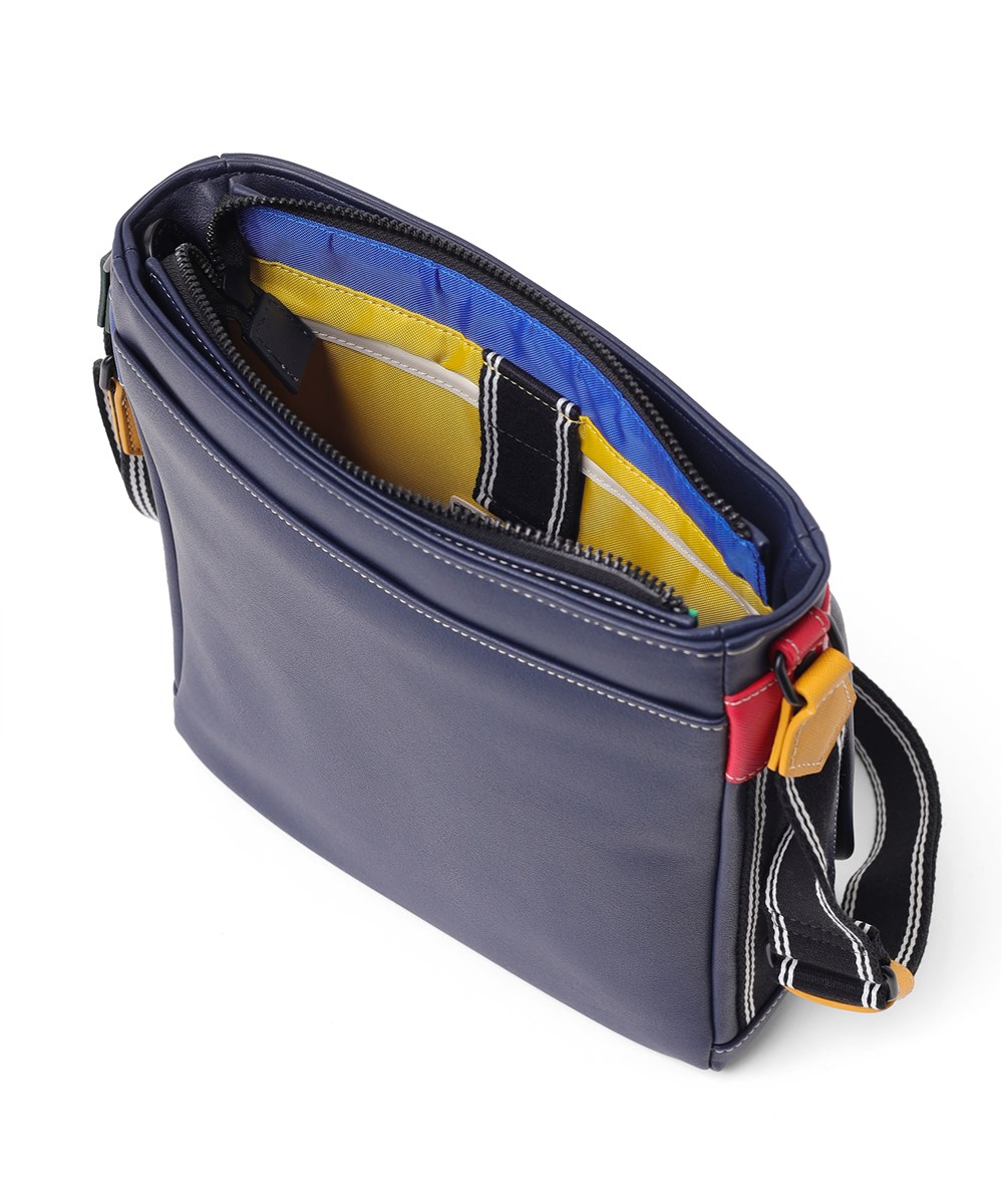 カステルバジャック ルックス ショルダーバッグ B5