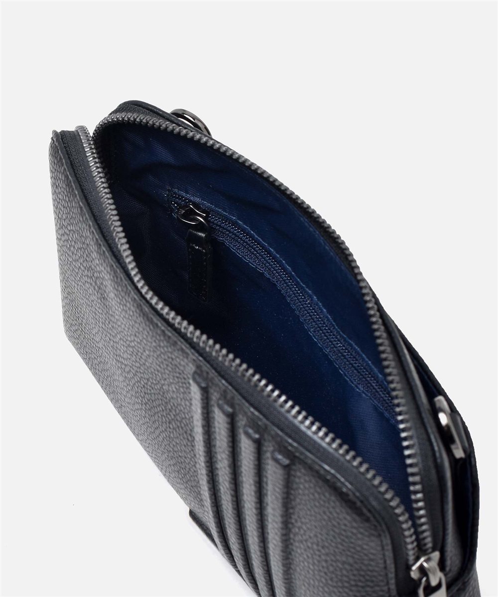 ランバン オン ブルー タンブル ショルダー兼用クラッチバッグ