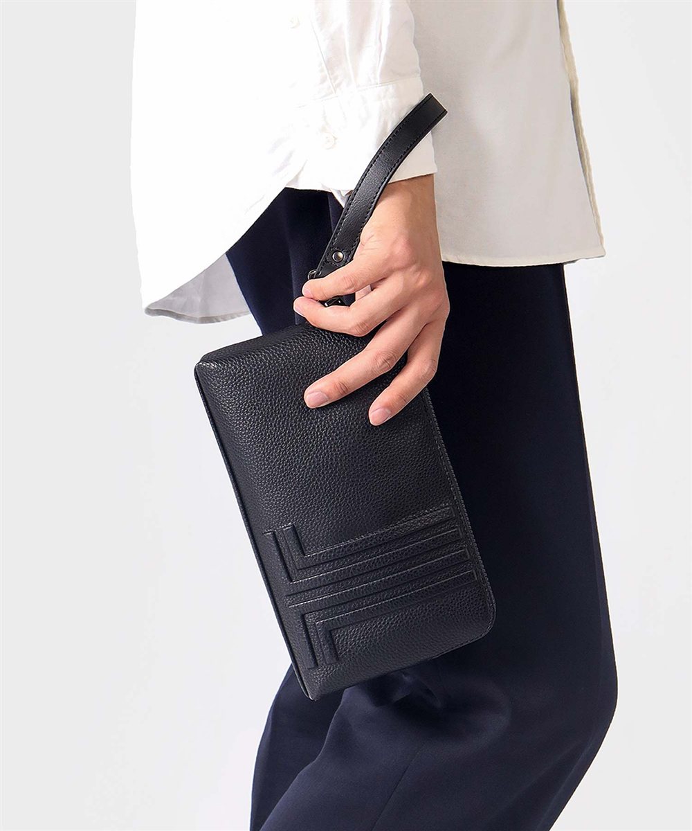 ランバン オン ブルー タンブル ショルダー兼用クラッチバッグ