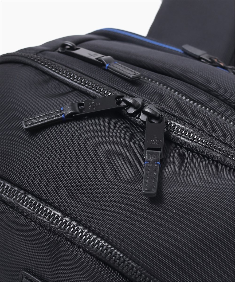 ランバン オン ブルー ステレオ ビジネスリュック A4