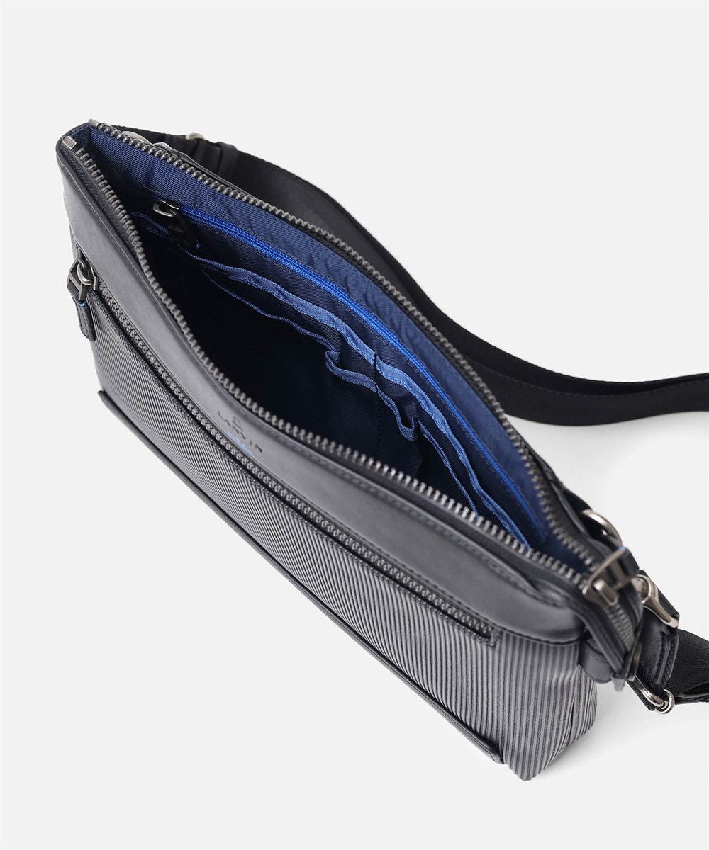 ランバン オン ブルー バンプ ショルダーバッグ