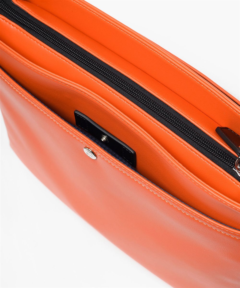 カステルバジャック シャァル ショルダーバッグ B5