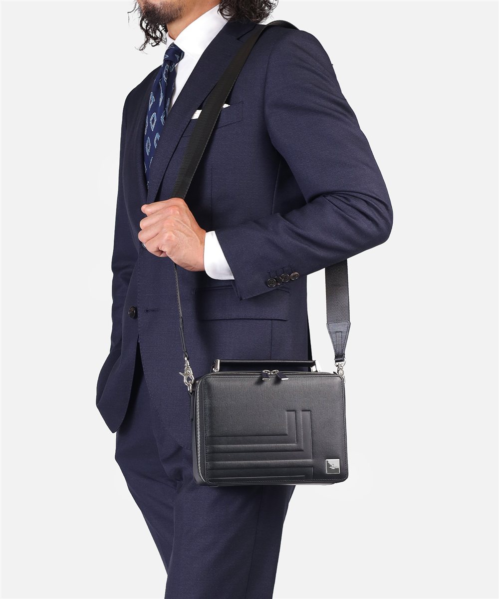 ランバン オン ブルー フィズ レザーショルダーバッグ