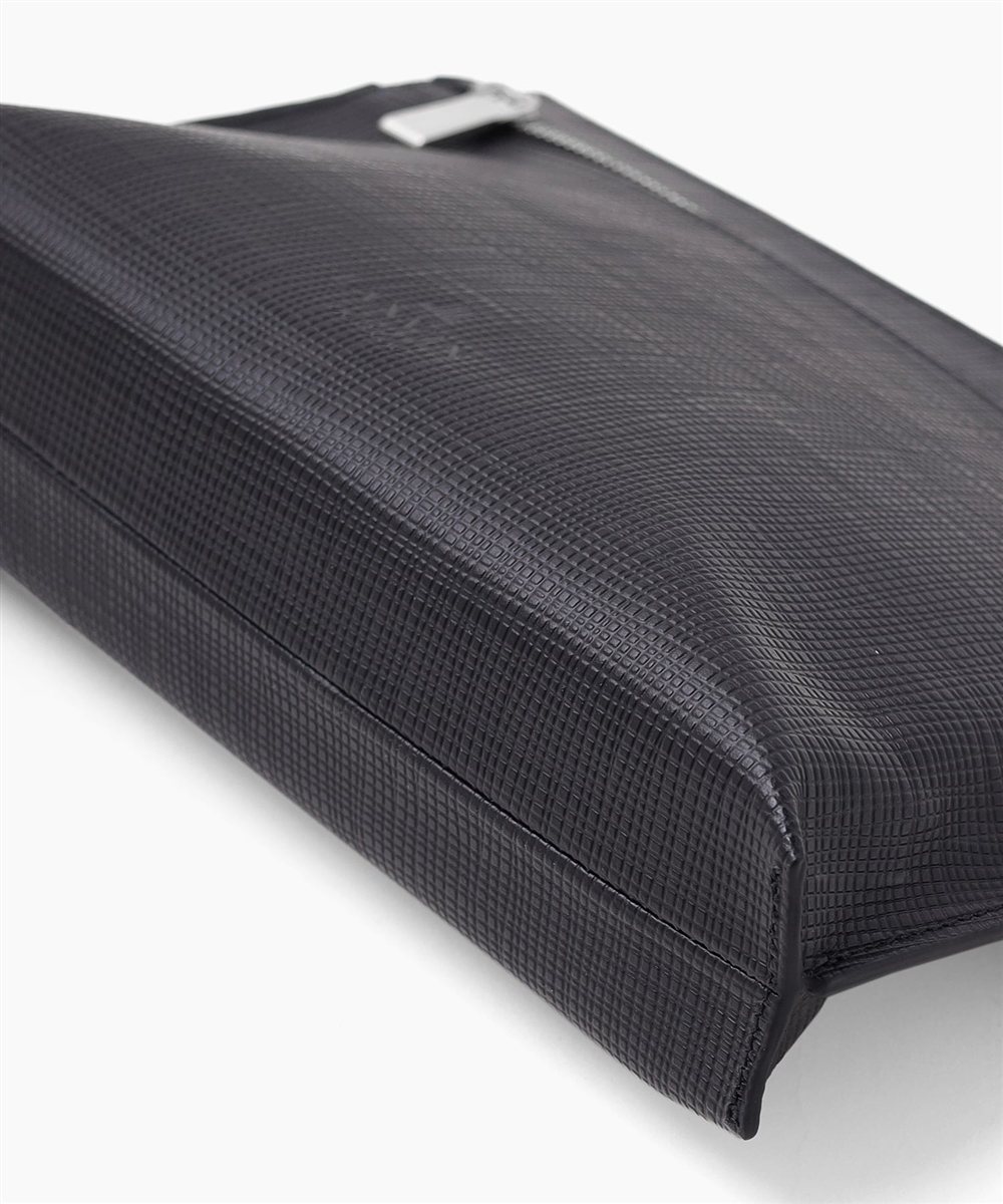 ランバン オン ブルー ゼブダ レザークラッチバッグ