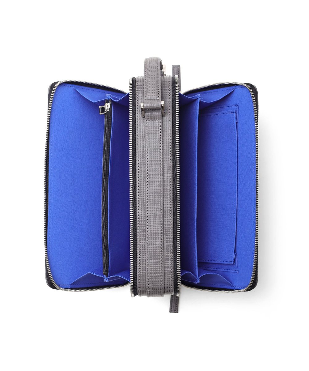 ランバン オン ブルー ゼブダ レザーポーチ ダブルファスナー