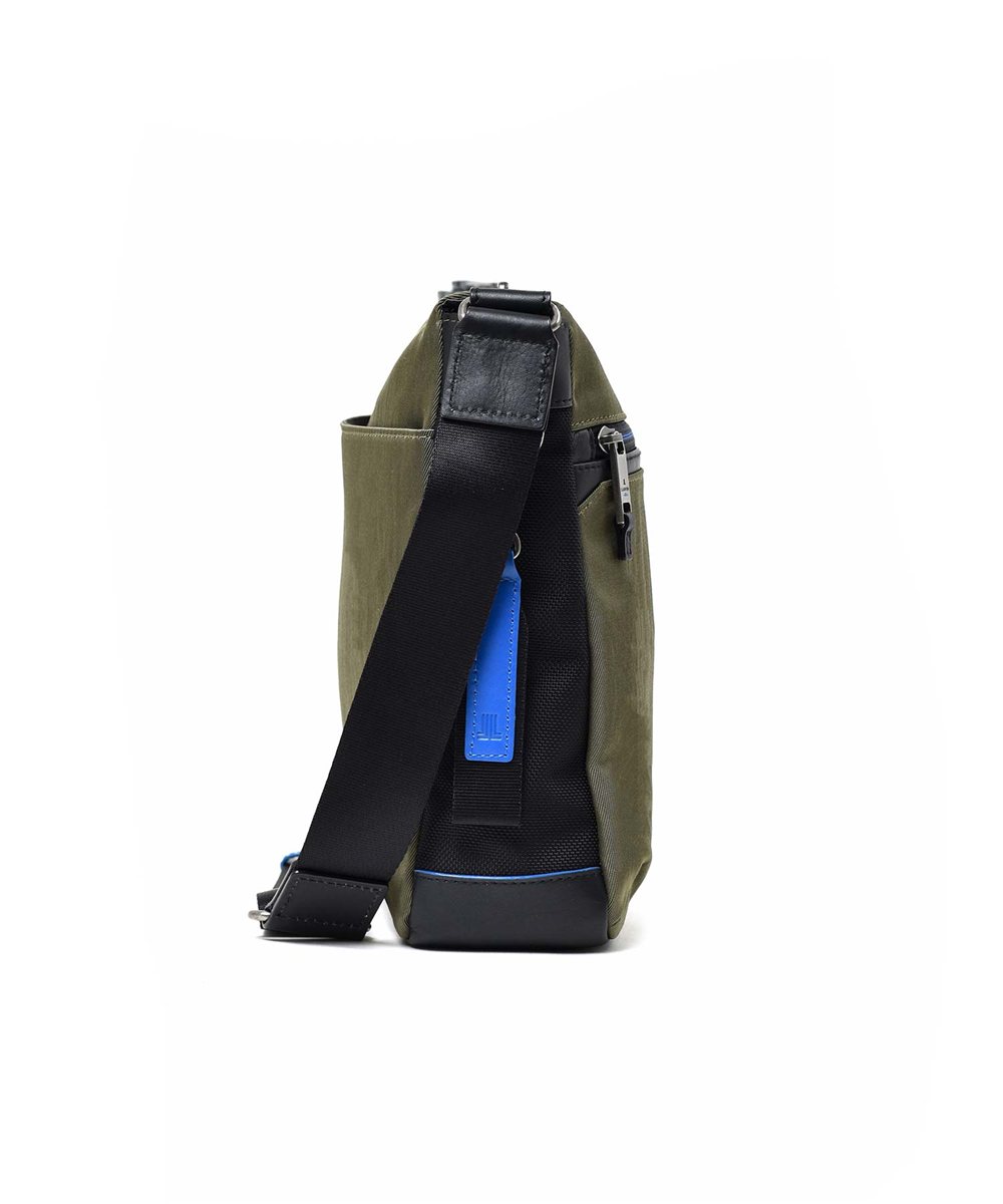 ランバン オン ブルー リール ショルダーバッグ A4