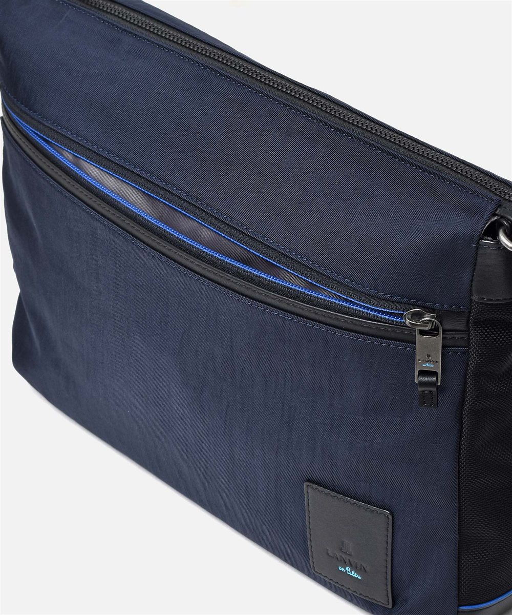ランバン オン ブルー リール ショルダーバッグ A4