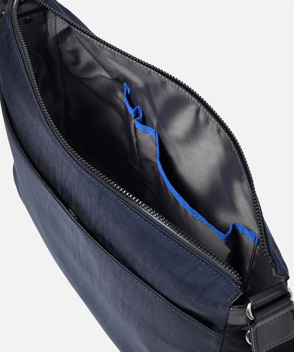 ランバン オン ブルー リール ショルダーバッグ A4