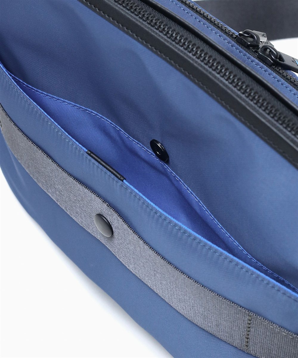 ランバン オン ブルー ショート ショルダーバッグ B5