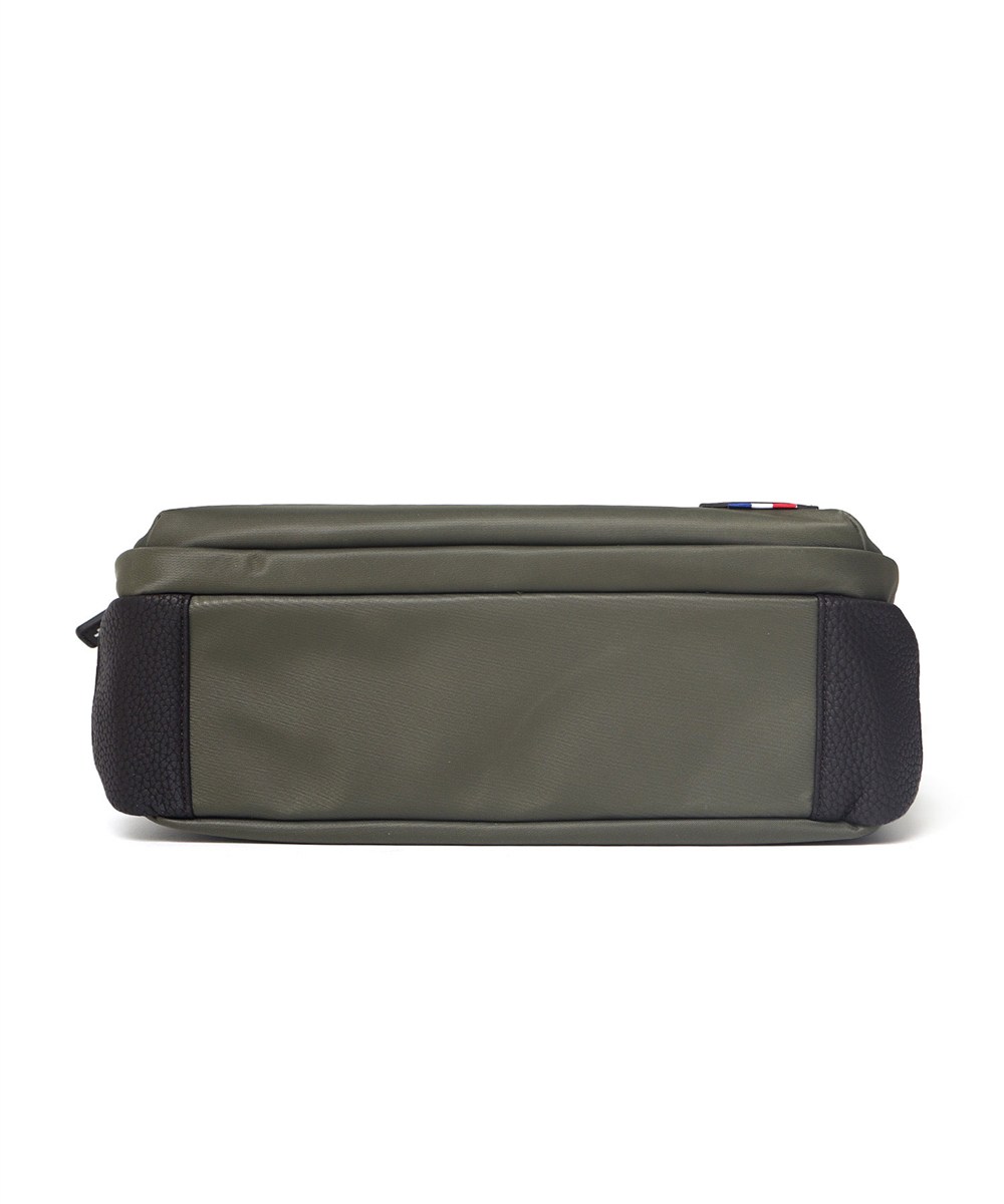 カステルバジャック コロIV ショルダーバッグ B5