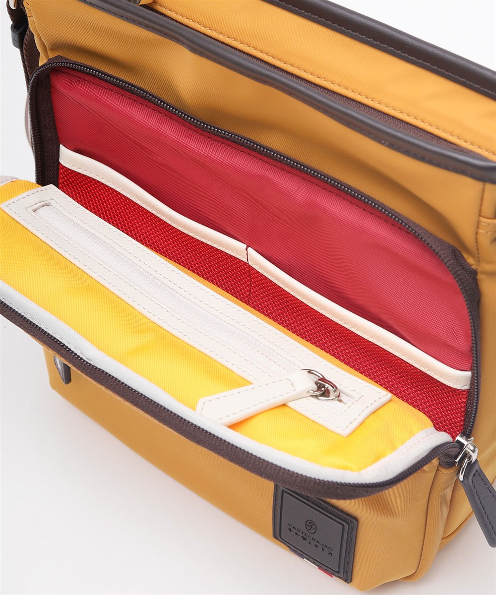 カステルバジャック コロIV ショルダーバッグ タテ型 B5