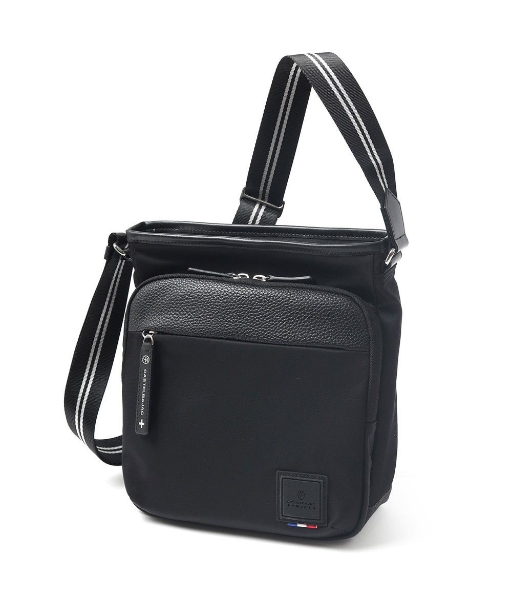 カステルバジャック コロIV ショルダーバッグ タテ型 B5