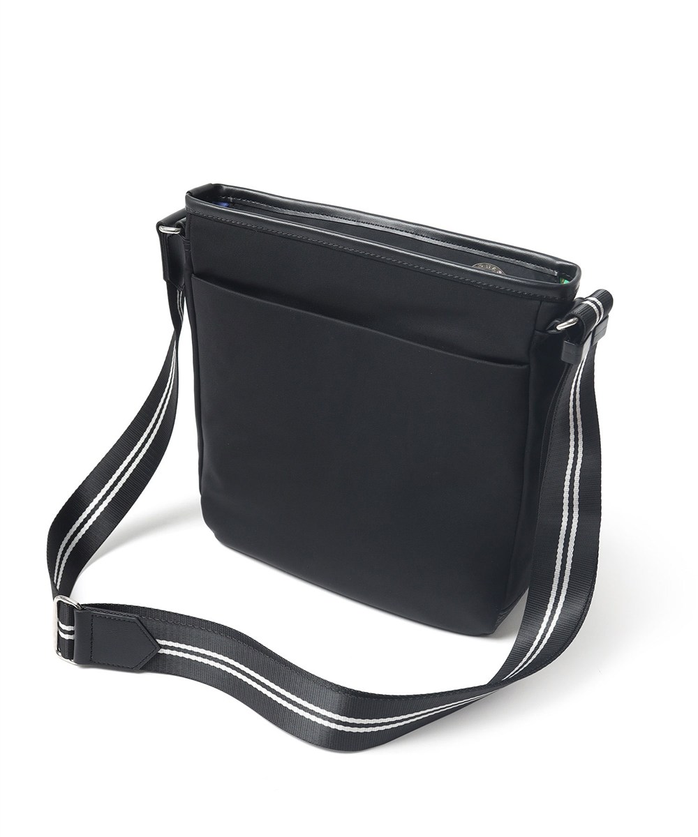 カステルバジャック コロIV ショルダーバッグ タテ型 B5