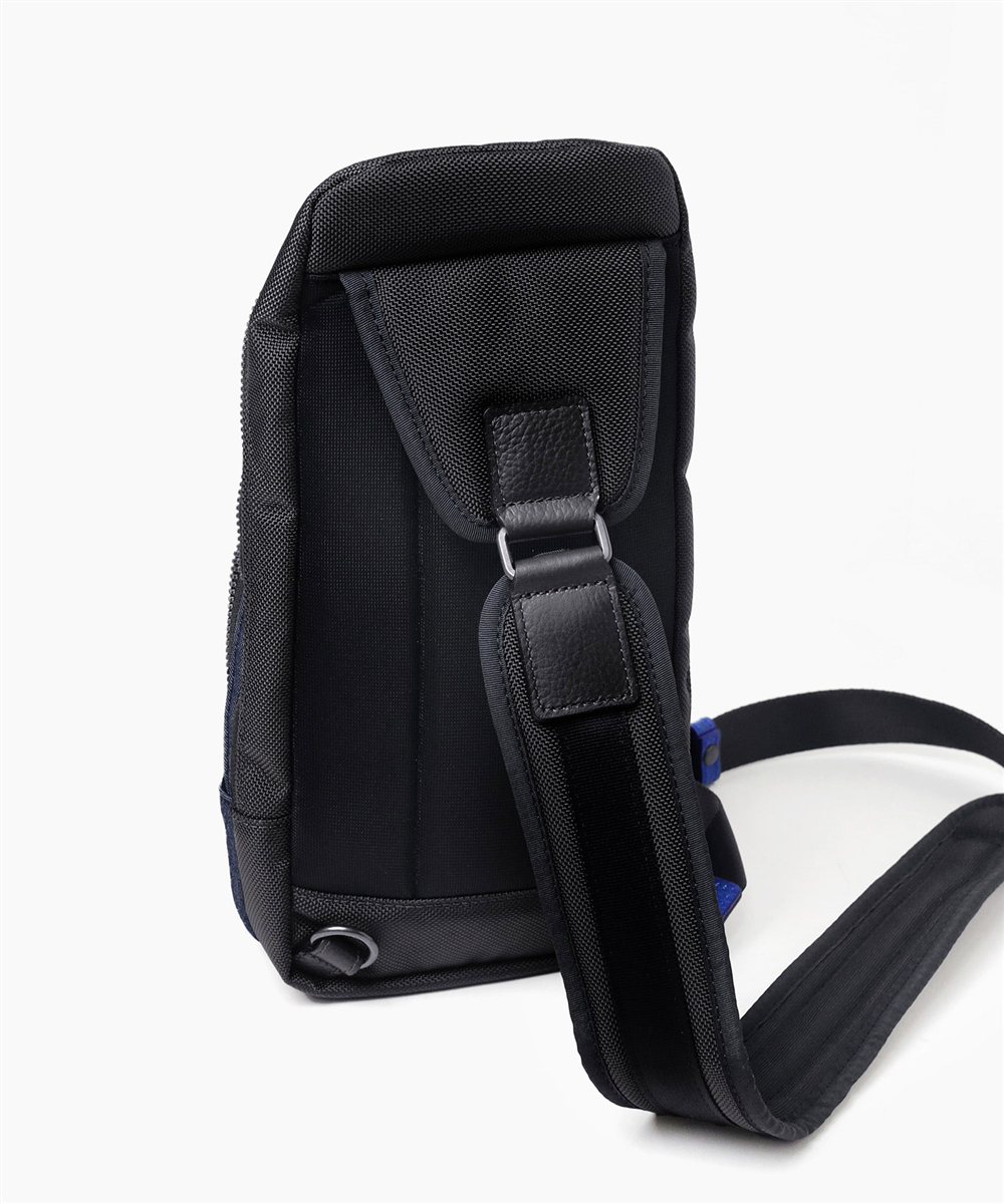 ランバン オン ブルー ラナ ワンショルダーバッグ