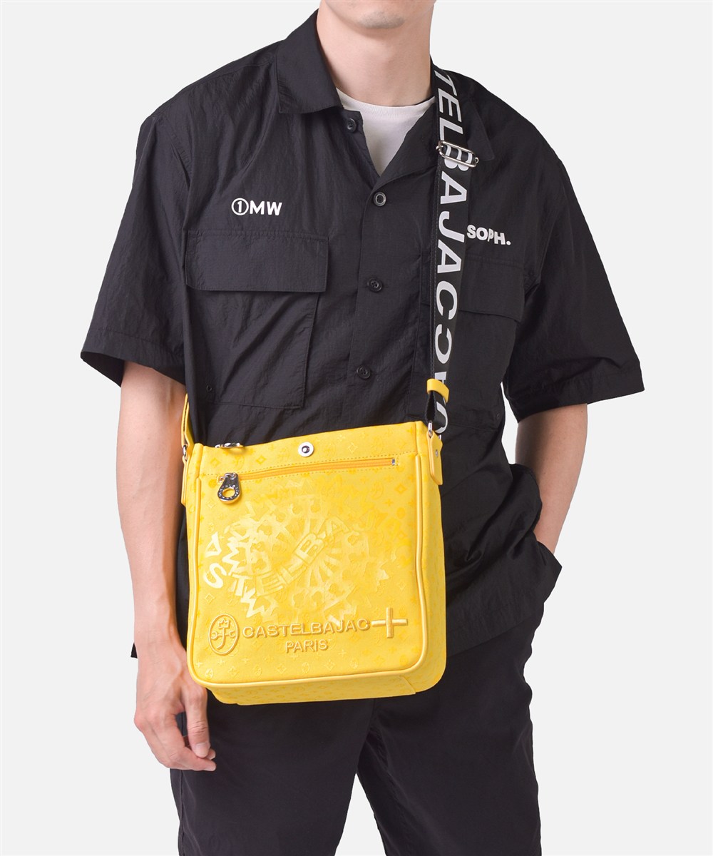 カステルバジャック インサイト ショルダーバッグ B5