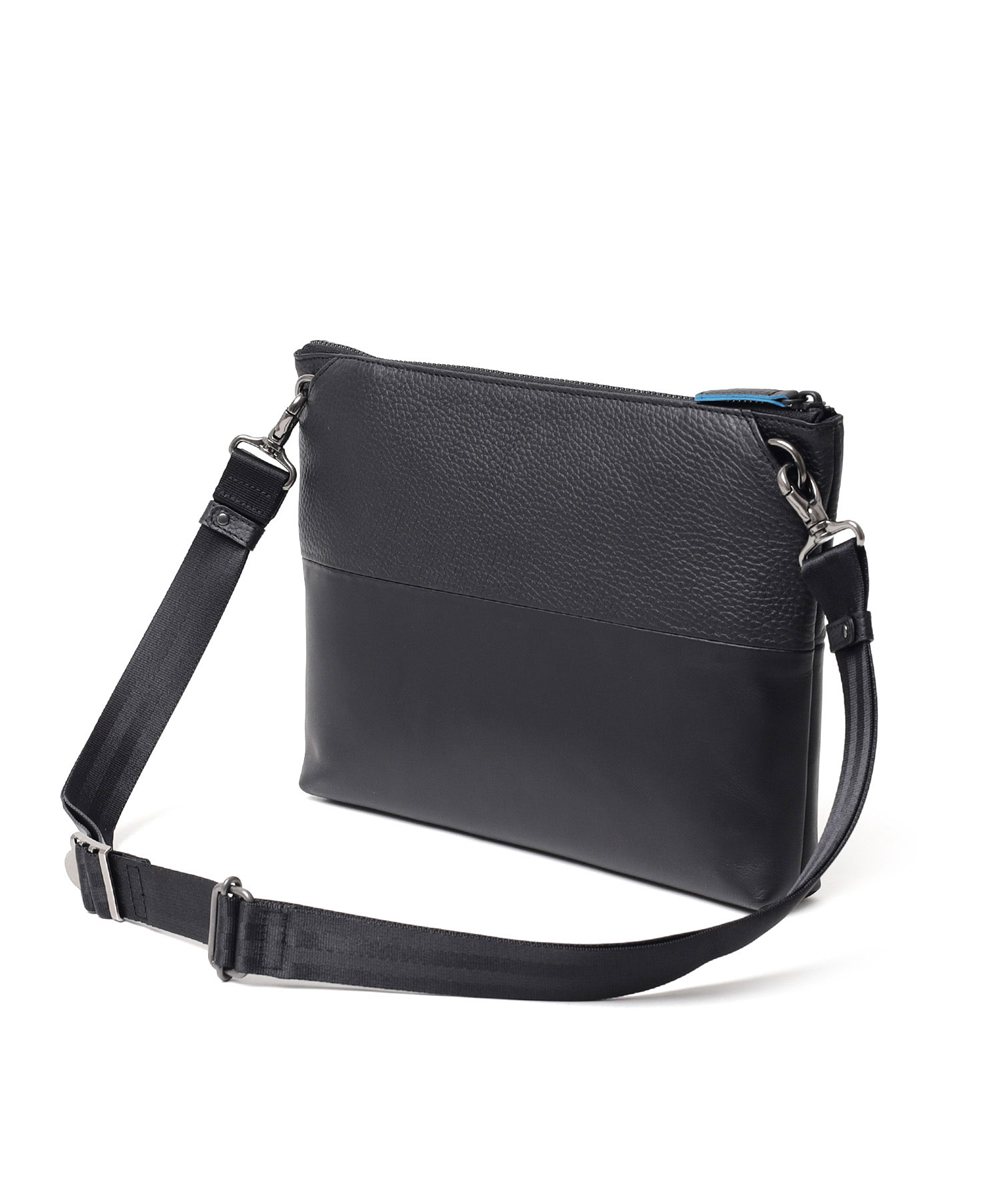 ランバン オン ブルー フェリチタ レザーショルダーバッグ B5 2WAY