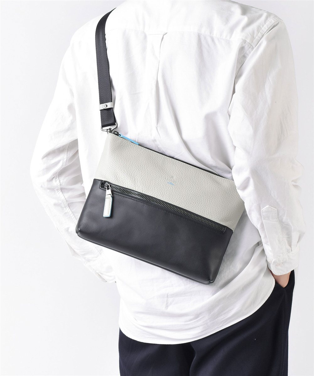 ランバン オン ブルー フェリチタ レザーショルダーバッグ B5 2WAY