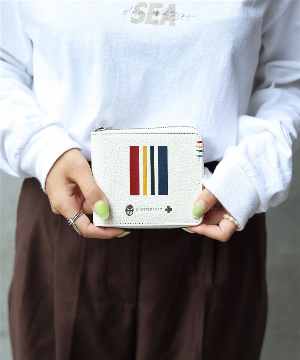 カステルバジャック クワトロ 二つ折り財布 カード段11