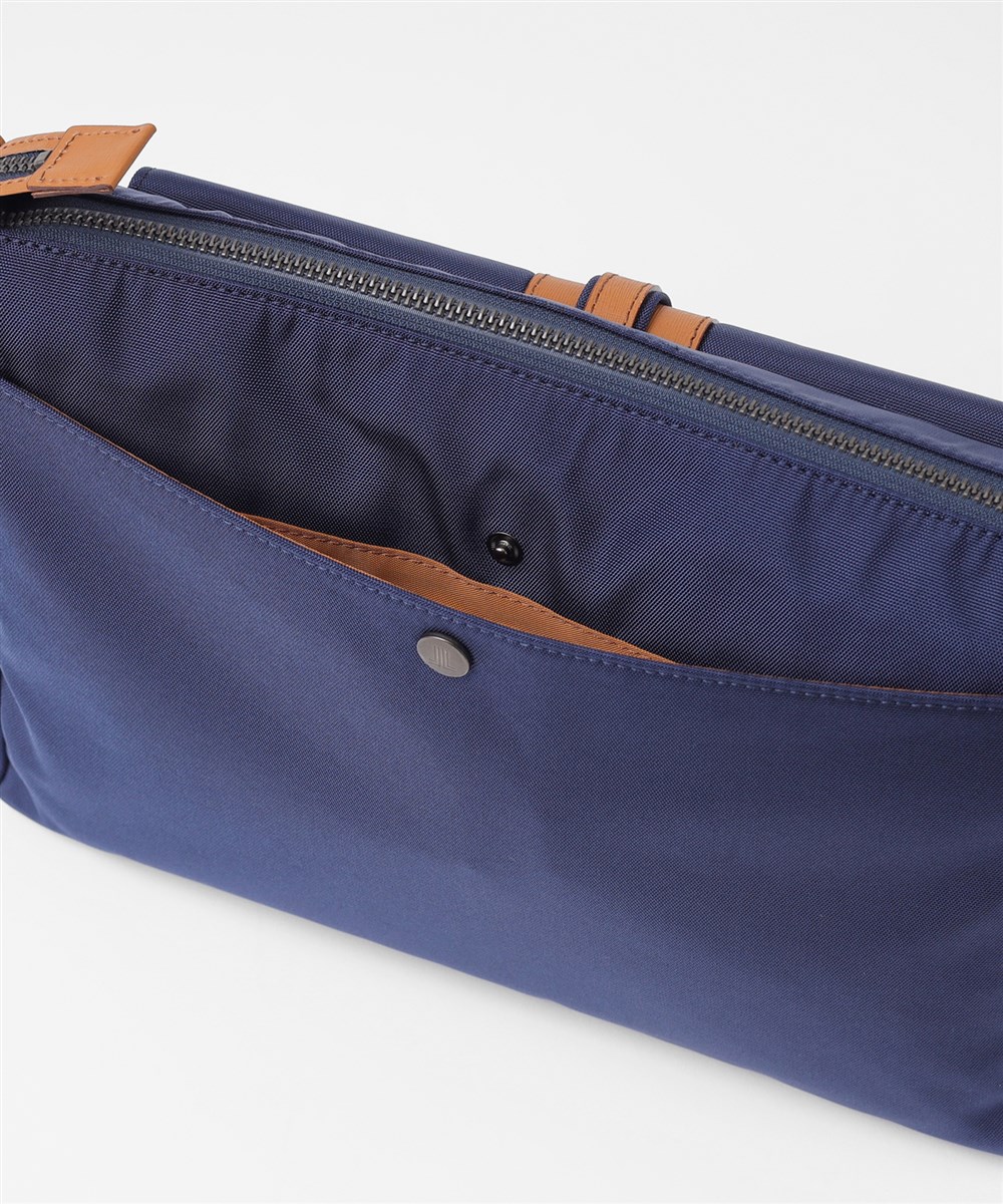 ランバン オン ブルー ドロップ ショルダーバッグ A4