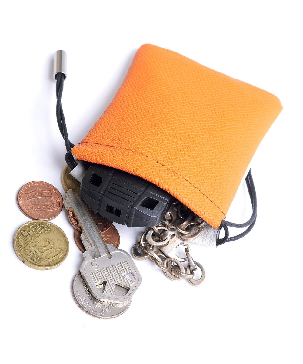 フジタカ ガトー小物 ミニサイズの総革の巾着袋