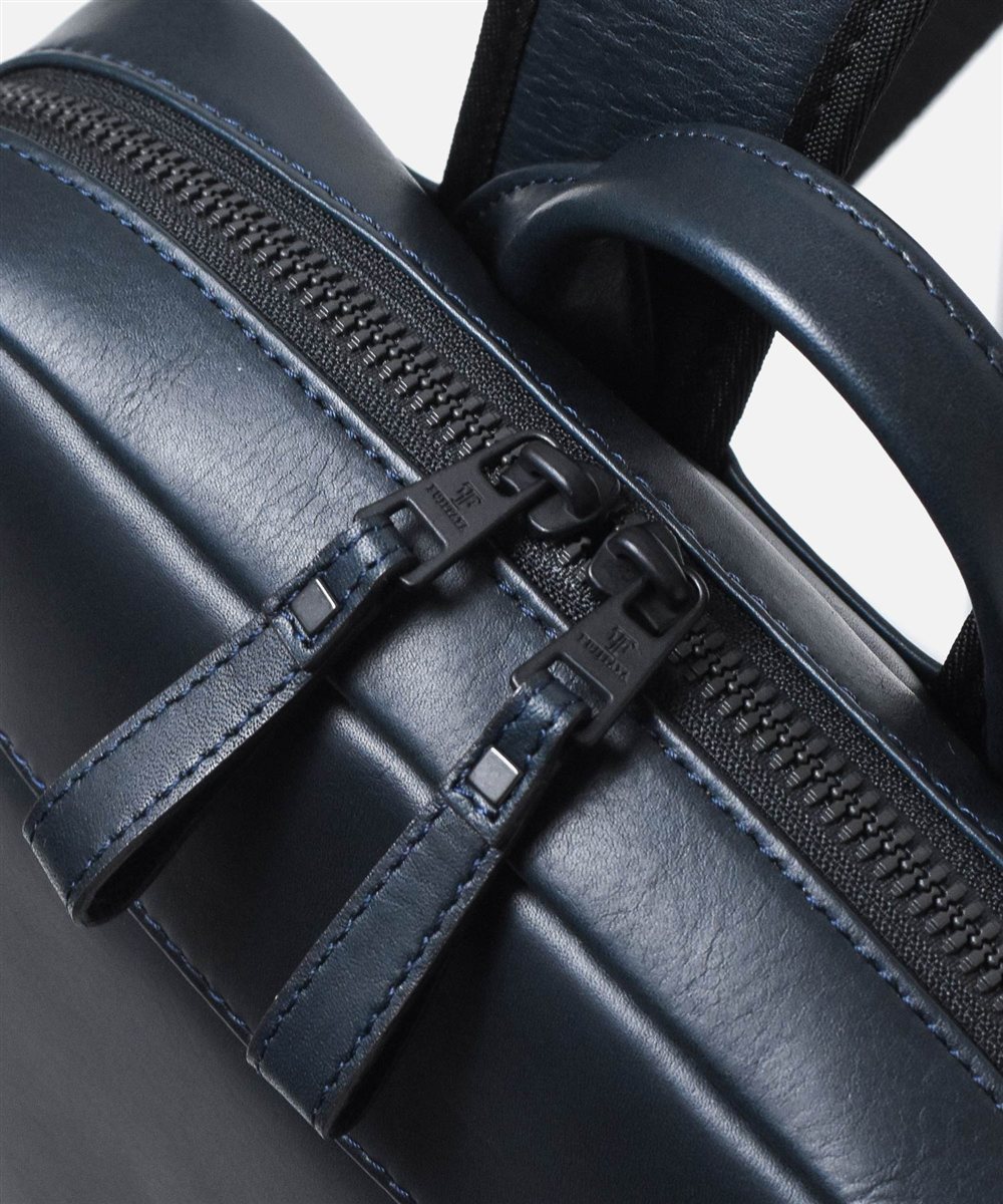 フジタカ ホーク レザーリュック A4