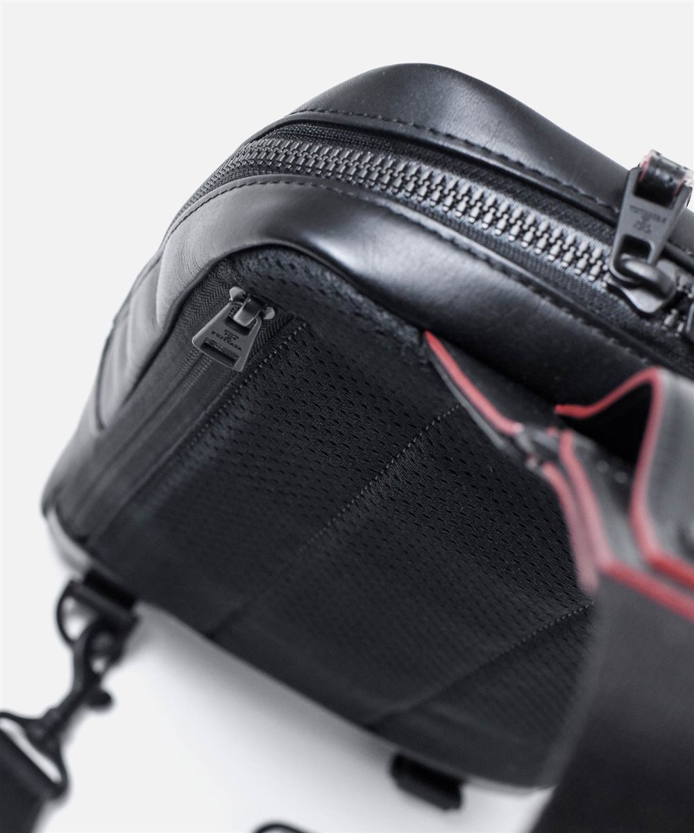 フジタカ ホーク レザーワンショルダーバッグ スモール