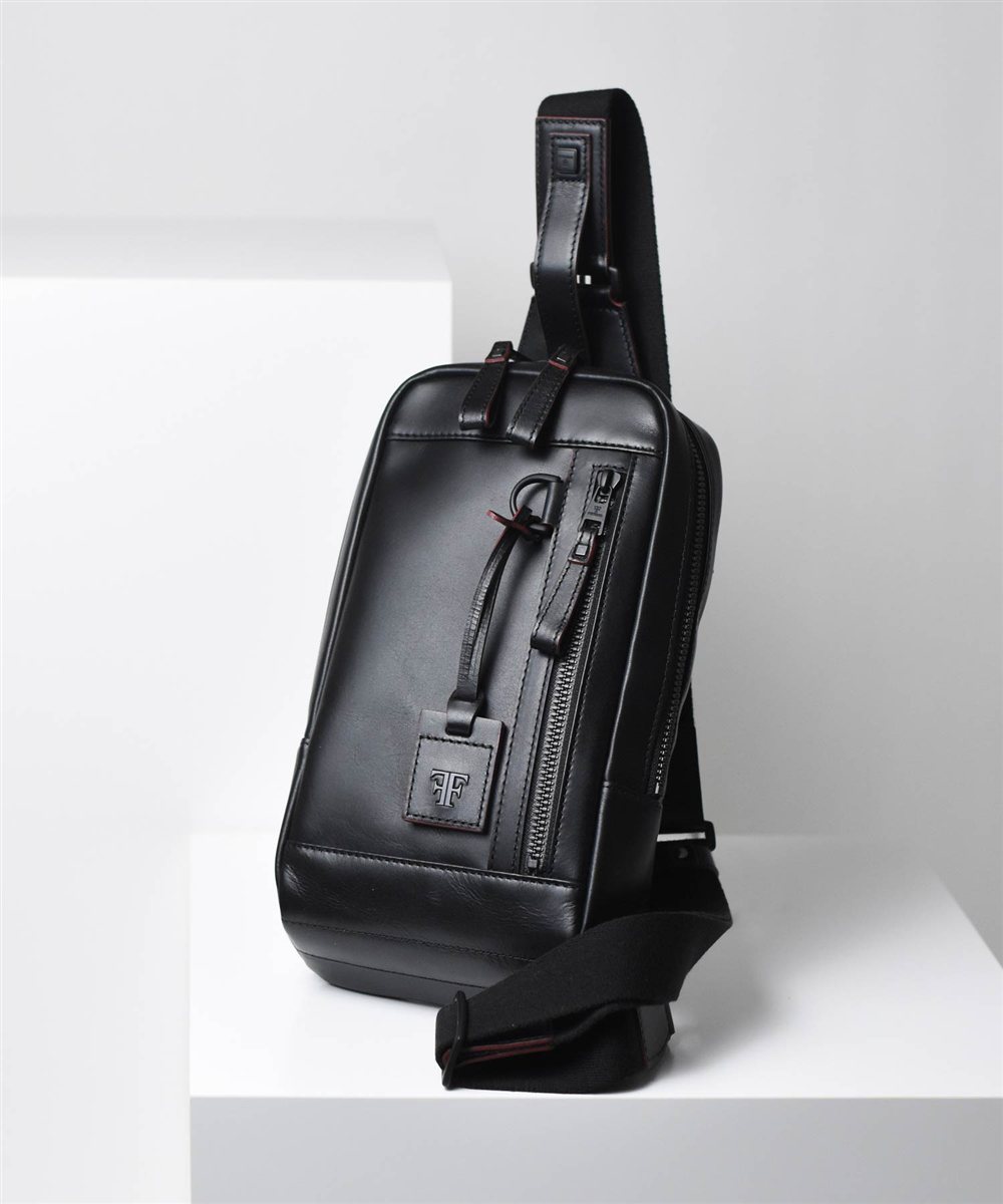 フジタカ ホーク レザーワンショルダーバッグ スモール