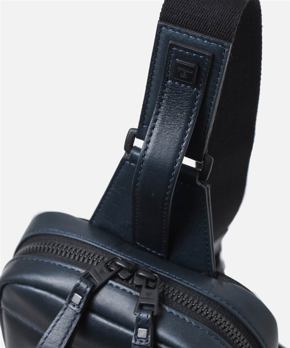 フジタカ ホーク レザーワンショルダーバッグ スモール