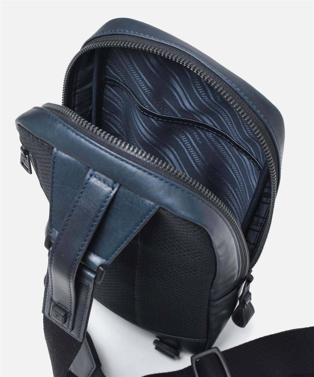 フジタカ ホーク レザーワンショルダーバッグ スモール