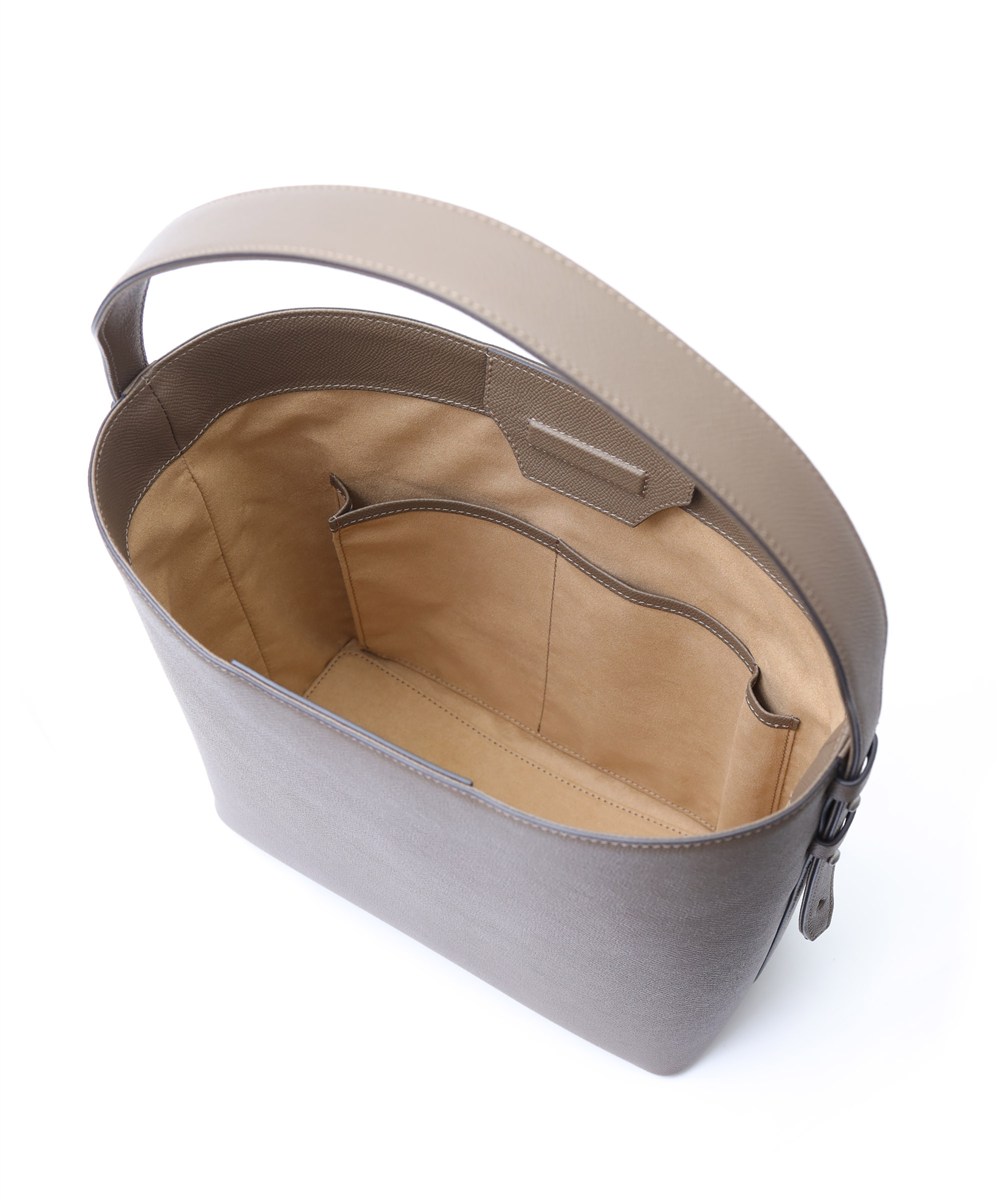 フジタカ ワープロラックスコンフォート ワンハンドル ミディアム レザートートバッグ