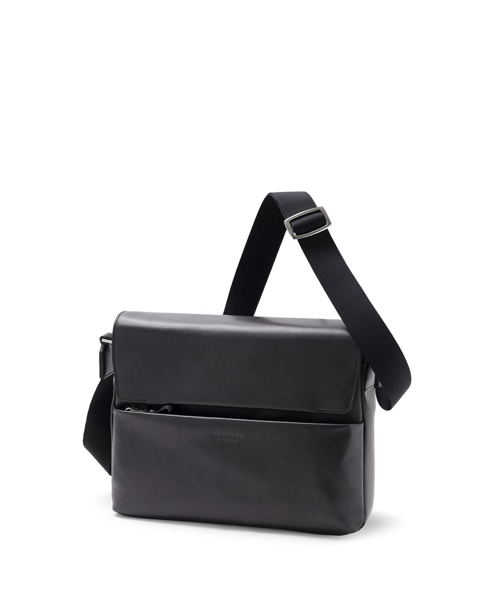 フジタカ ニューポスタ レザーショルダーバッグ B5