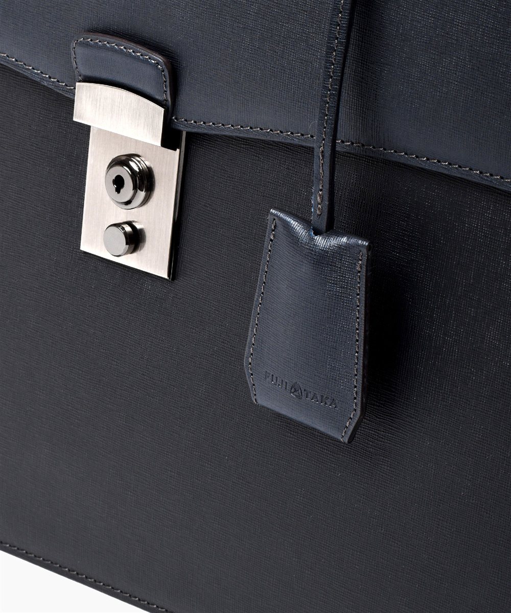 フジタカ ディアマン レザービジネスバッグ B4 ダブルルーム カブセ