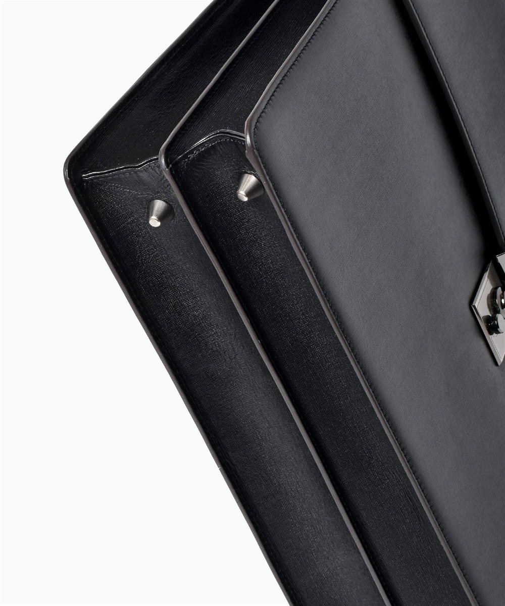 フジタカ ディアマン レザービジネスバッグ B4 ダブルルーム カブセ