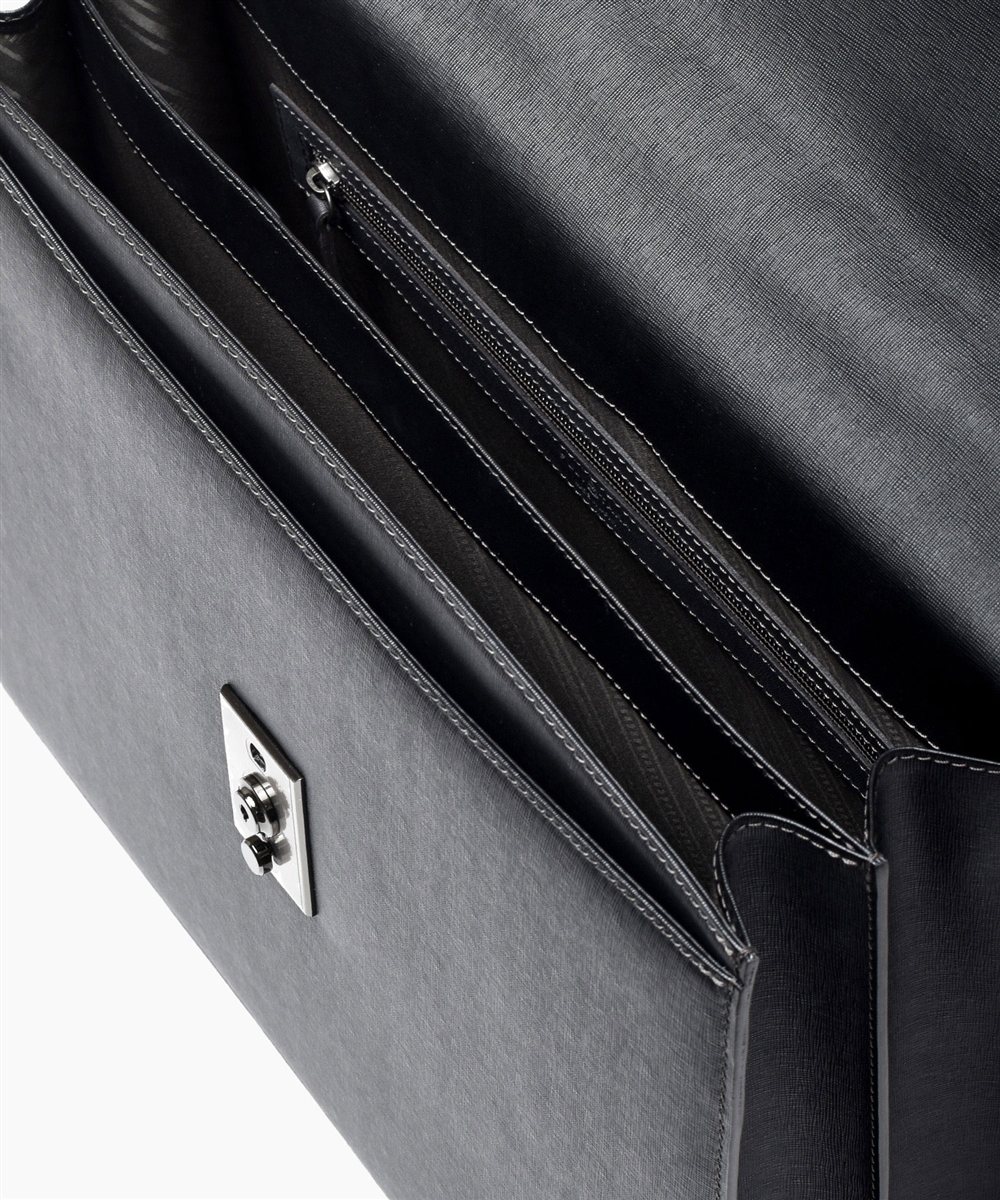 フジタカ ディアマン レザービジネスバッグ B4 ダブルルーム カブセ