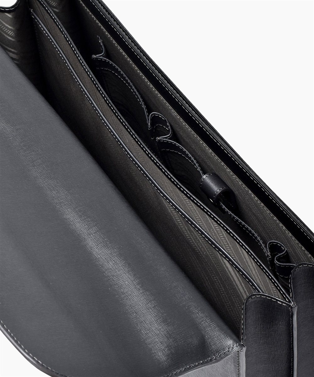 フジタカ ディアマン レザービジネスバッグ B4 ダブルルーム カブセ