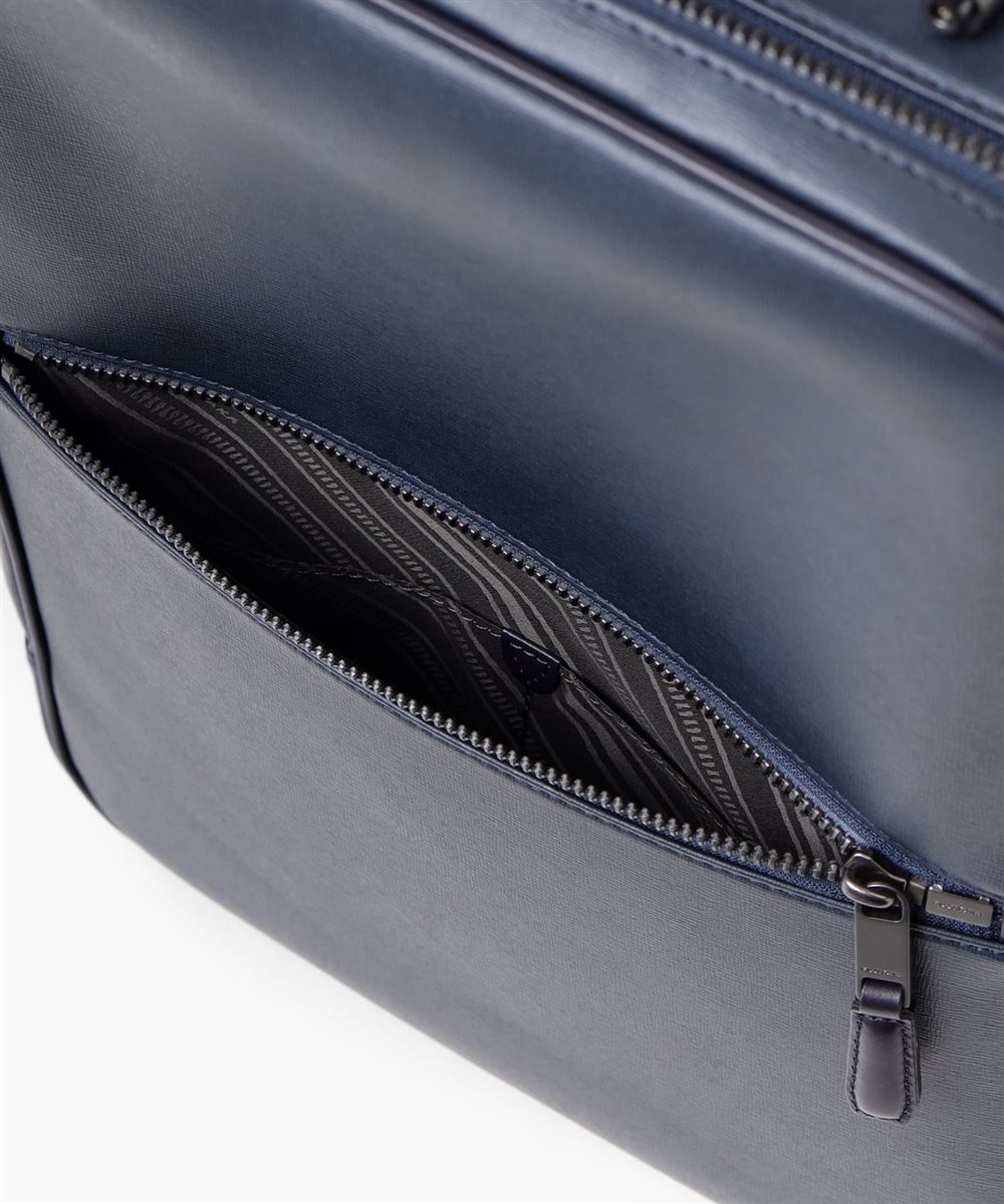 フジタカ ベリルクラリーノ ビジネスリュック A4 ダブルルーム