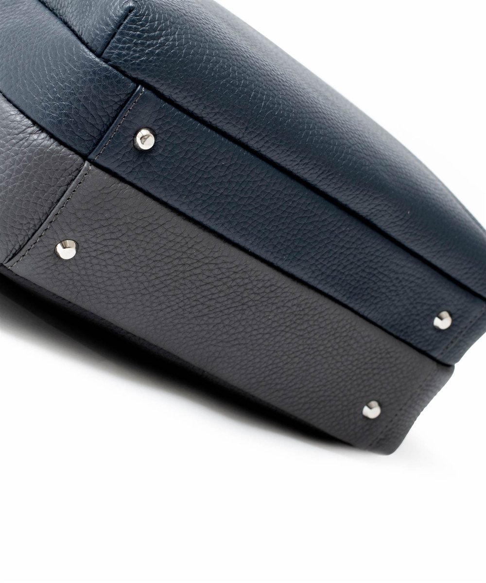 フジタカ ソル コンパクト レザーリュック A4