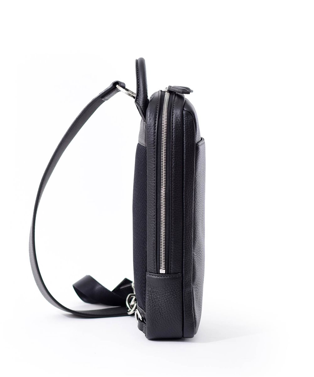 フジタカ ソル レザーワンショルダーバッグ