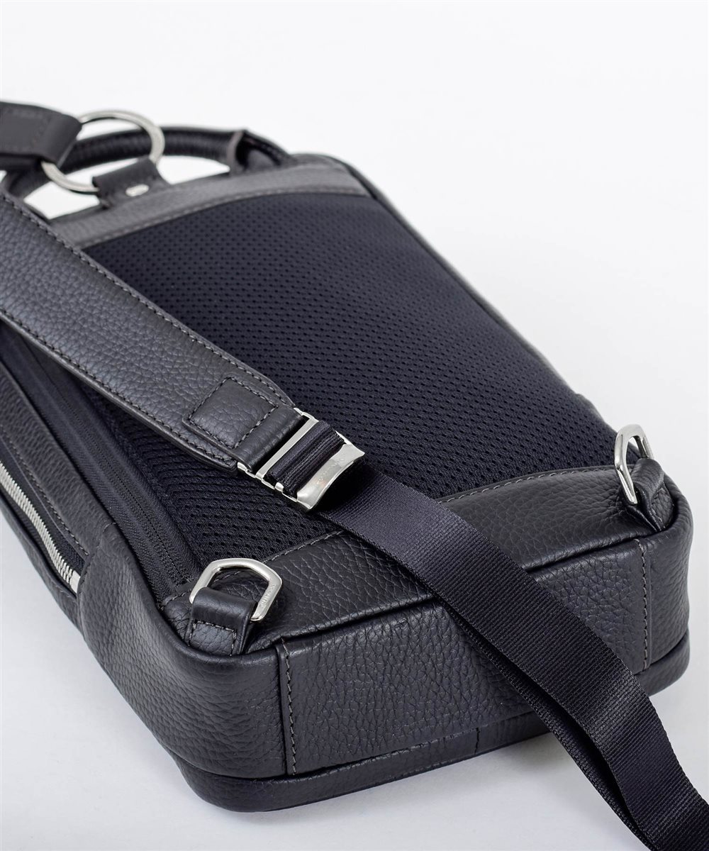 フジタカ ソル レザーワンショルダーバッグ