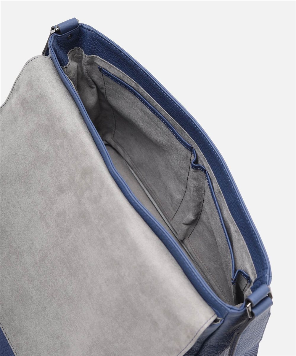 フジタカ アルタ かぶせ レザーショルダーバッグ A4