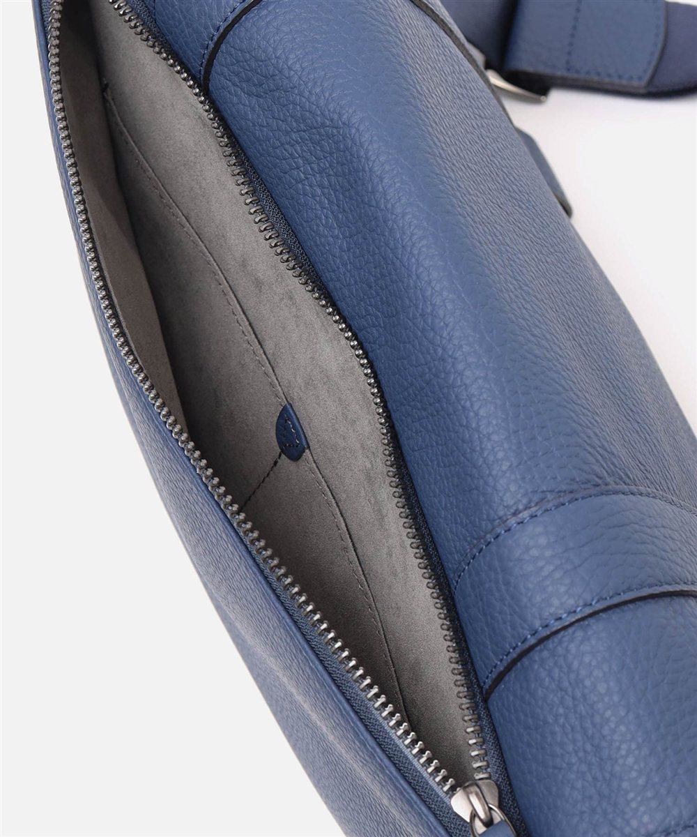 フジタカ アルタ かぶせ レザーショルダーバッグ A4