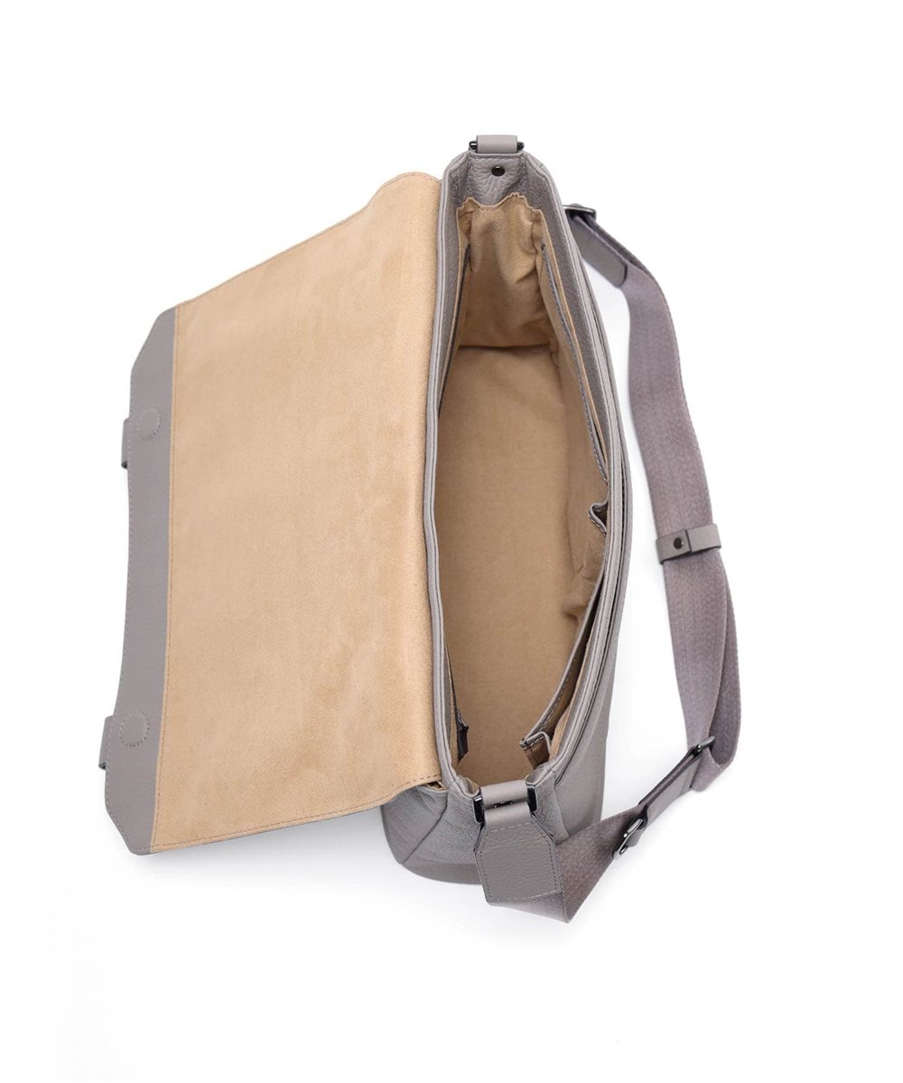 フジタカ アルタ かぶせ レザーショルダーバッグ A4