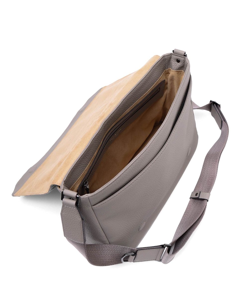 フジタカ アルタ かぶせ レザーショルダーバッグ A4