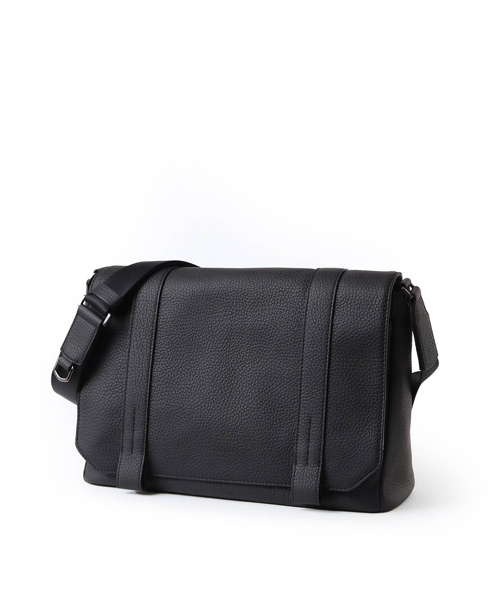 フジタカ アルタ かぶせ レザーショルダーバッグ A4