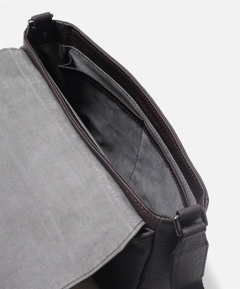 フジタカ アルタ かぶせ レザーショルダーバッグ スモール